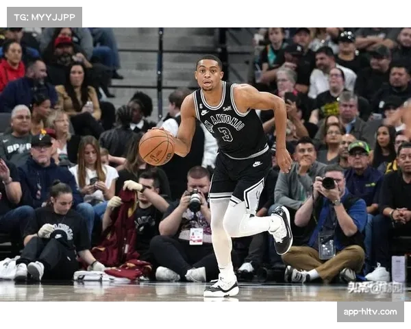 马刺主场139-122大胜国王迎八连胜 文班亚马领衔防守体系稳固西部第二 马刺主场139-122大胜国王迎八连胜 文班亚马领衔防守体系稳固西部第二